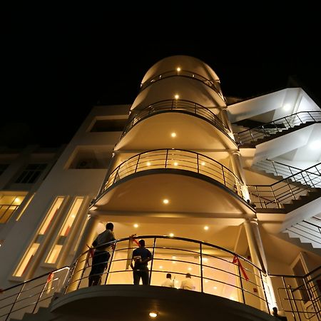 Hotel Oviya Vavuniya Εξωτερικό φωτογραφία