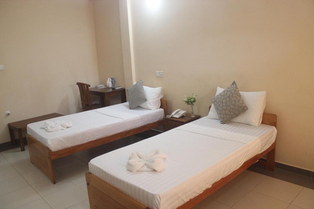 Hotel Oviya Vavuniya Εξωτερικό φωτογραφία