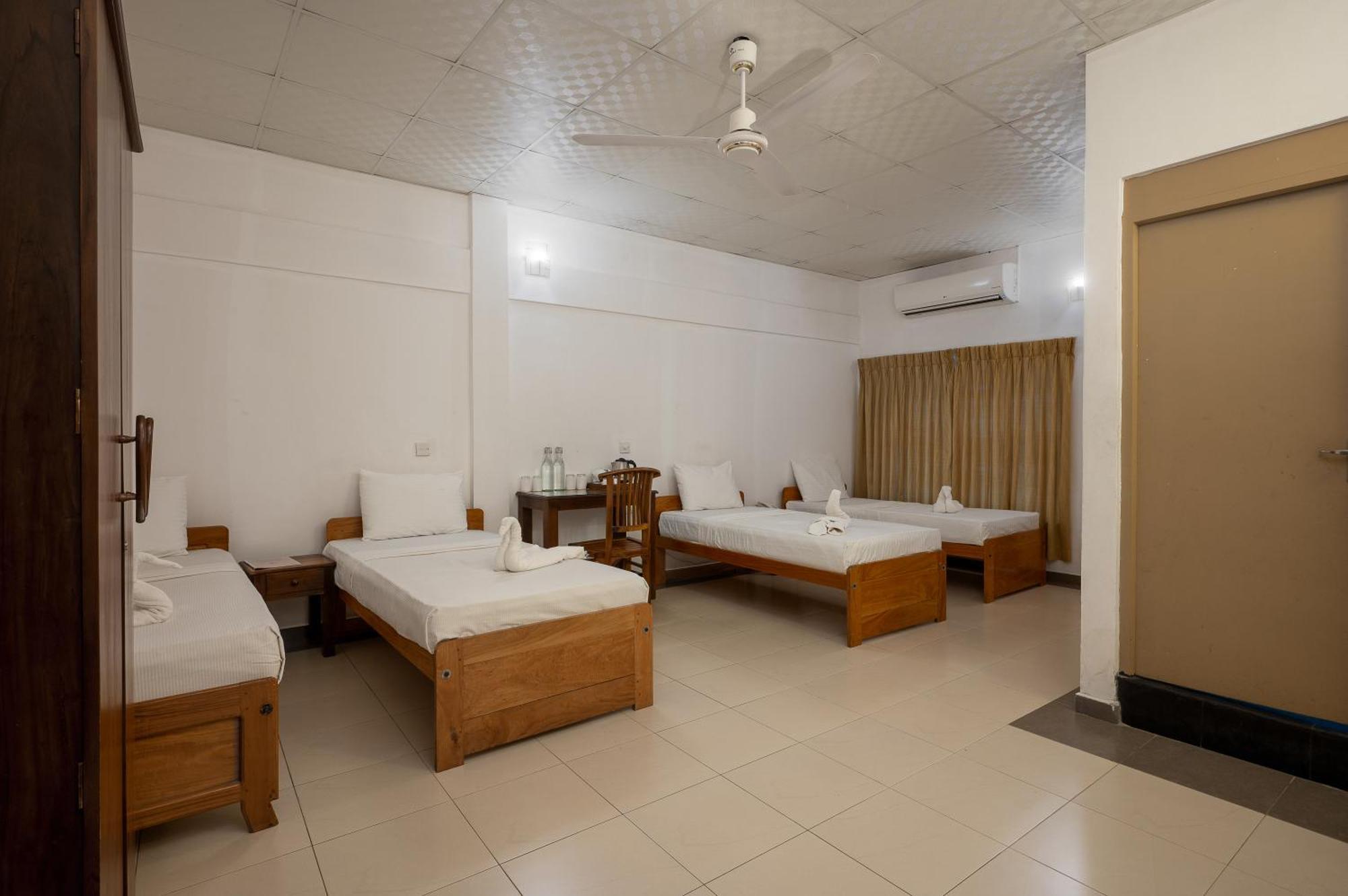 Hotel Oviya Vavuniya Εξωτερικό φωτογραφία