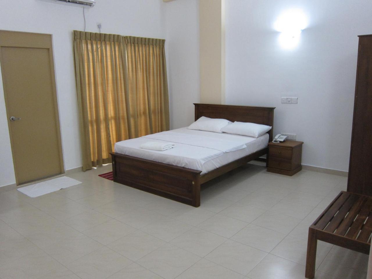 Hotel Oviya Vavuniya Εξωτερικό φωτογραφία